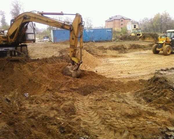 Удаление верхнего слоя почвы
