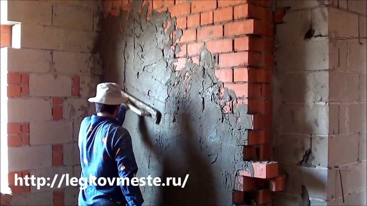 Нанесение финишного слоя штукатурки