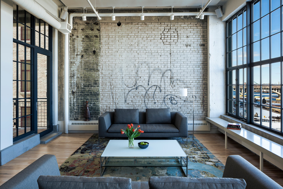 Преимущества открытых коммуникаций в loft стиле: